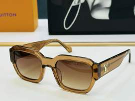 Picture of Louis Vuitton Sunglasses _SKUfw76015282fw